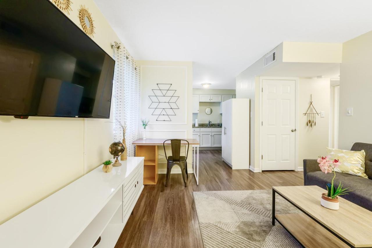 Dapper Digs - King Bed - Long Term Stays - Duke Durham Exterior foto