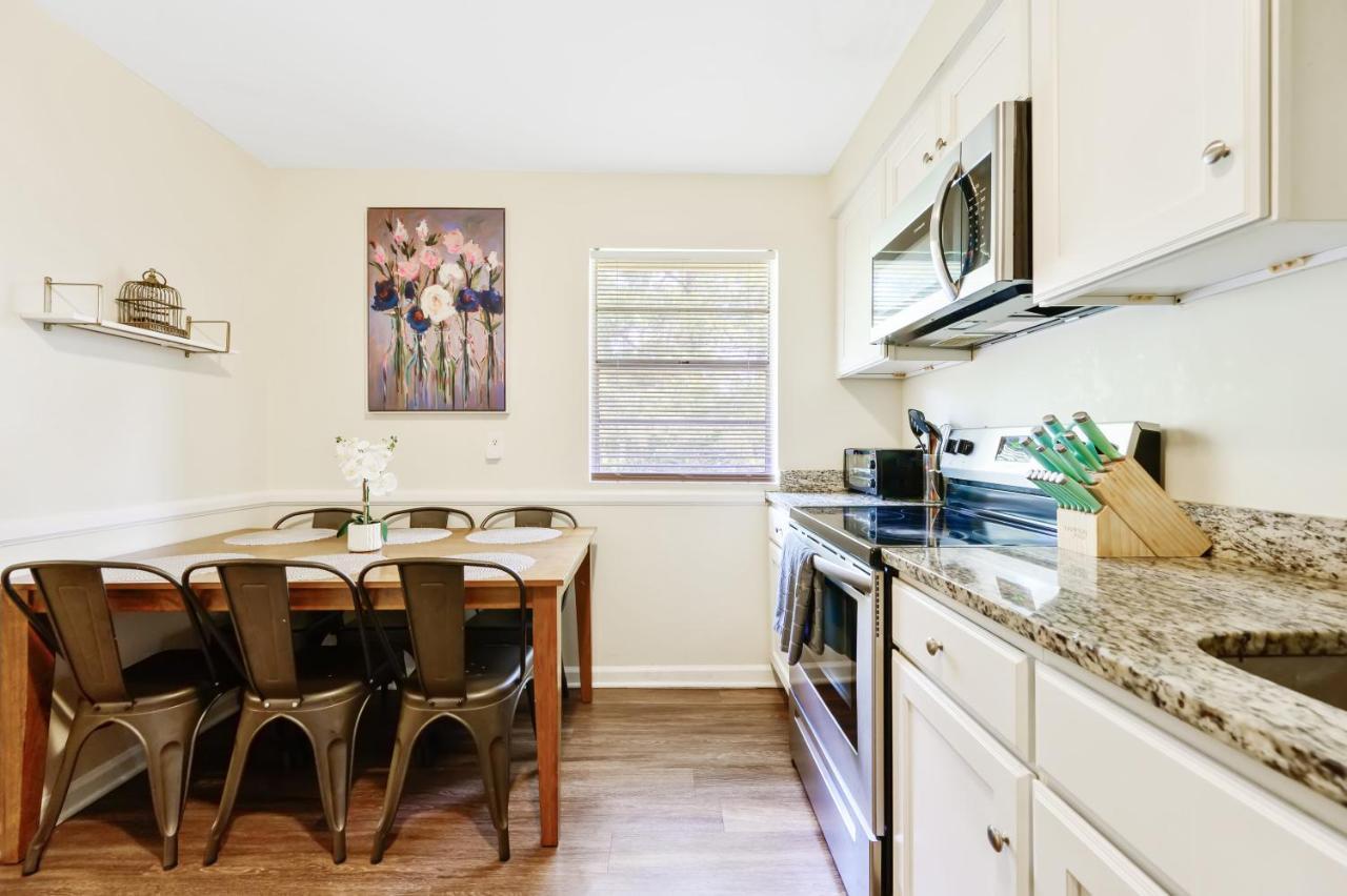 Dapper Digs - King Bed - Long Term Stays - Duke Durham Exterior foto